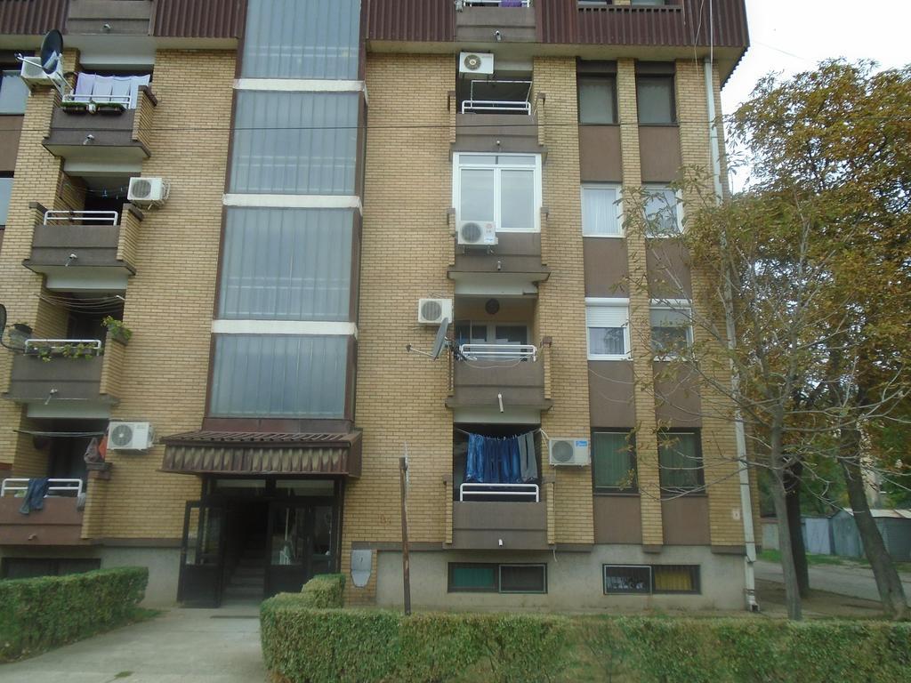 Apartment Peca Kladovo Luaran gambar